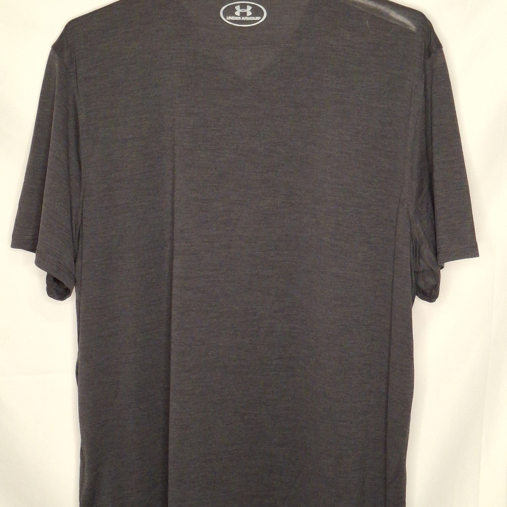 Under Armour Vneck Tshirt XL - Picture 6 of 10
